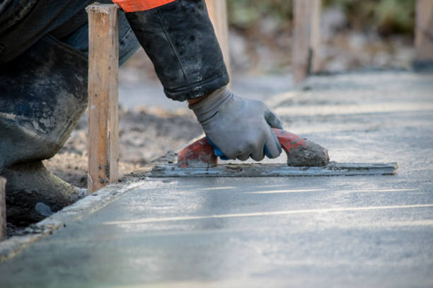 Best Commercial Concrete Contractor  in Mount Pulaski, IL